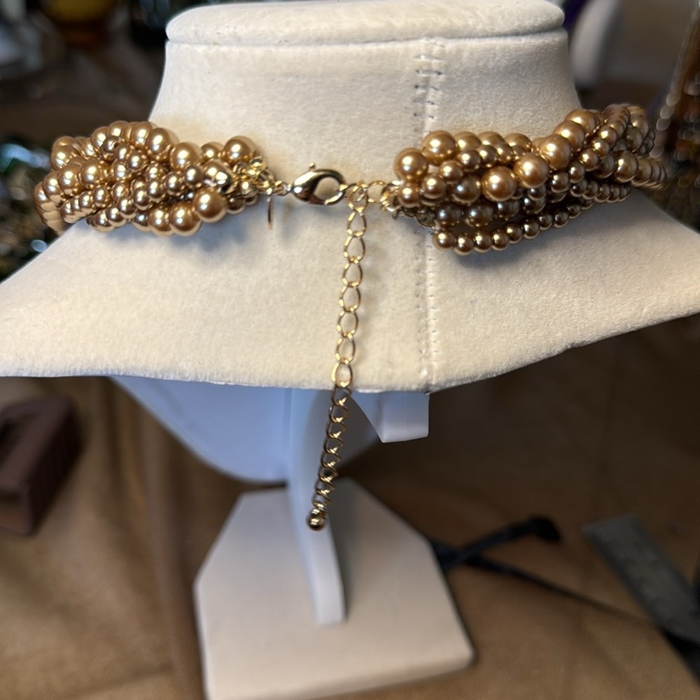 Shofel Bros 6 Strand Pearl Necklace - Picture 4 of 9